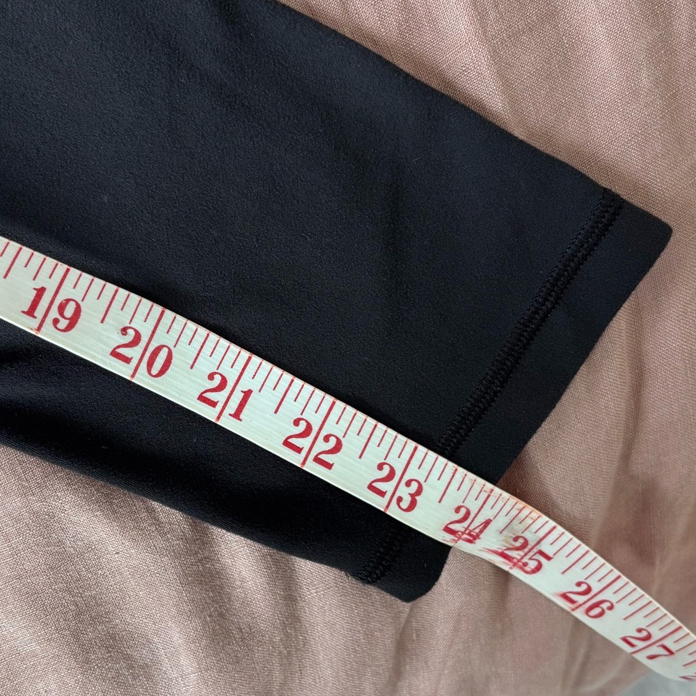 TNA Black High-Rise Leggings - Picture 11 of 11